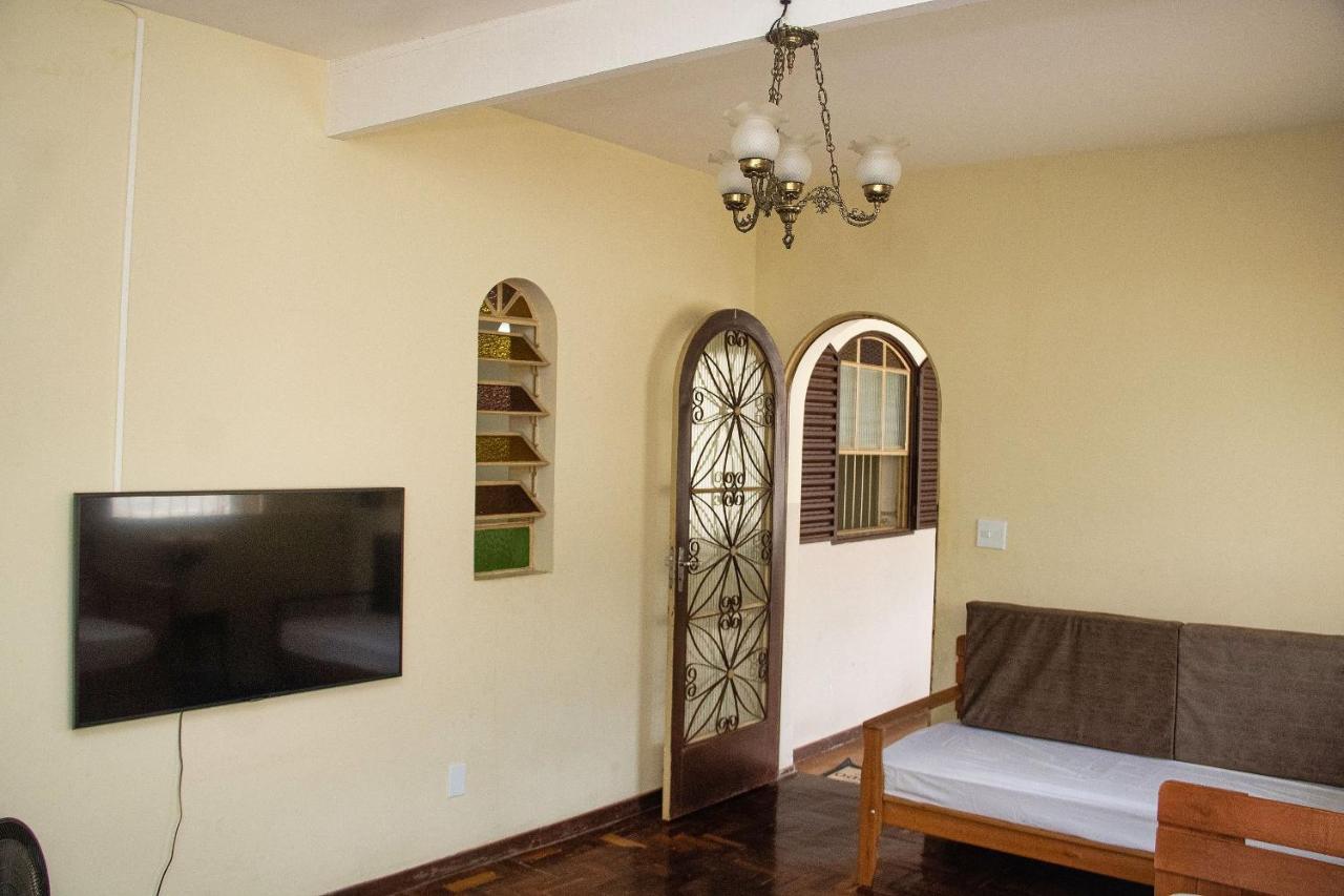 Casa Espacosa E Confortavel Na Regiao Da Pampulha 贝洛哈里桑塔 外观 照片