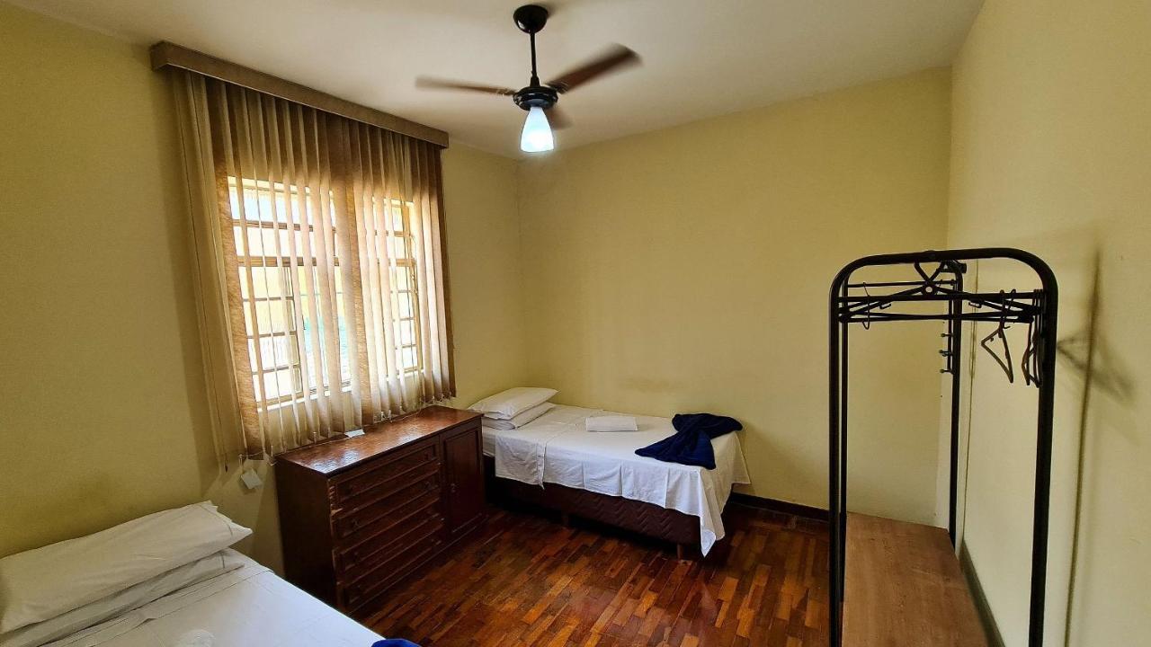 Casa Espacosa E Confortavel Na Regiao Da Pampulha 贝洛哈里桑塔 外观 照片