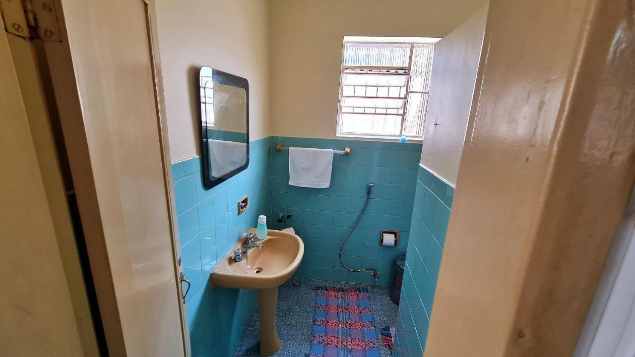Casa Espacosa E Confortavel Na Regiao Da Pampulha 贝洛哈里桑塔 外观 照片